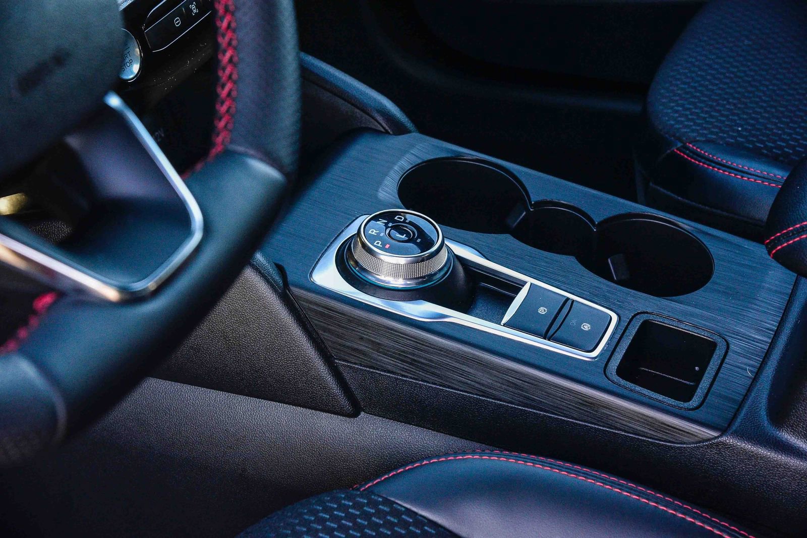 Used 2025 Ford Escape ST-Line w/ Equipment Group 301A image 19