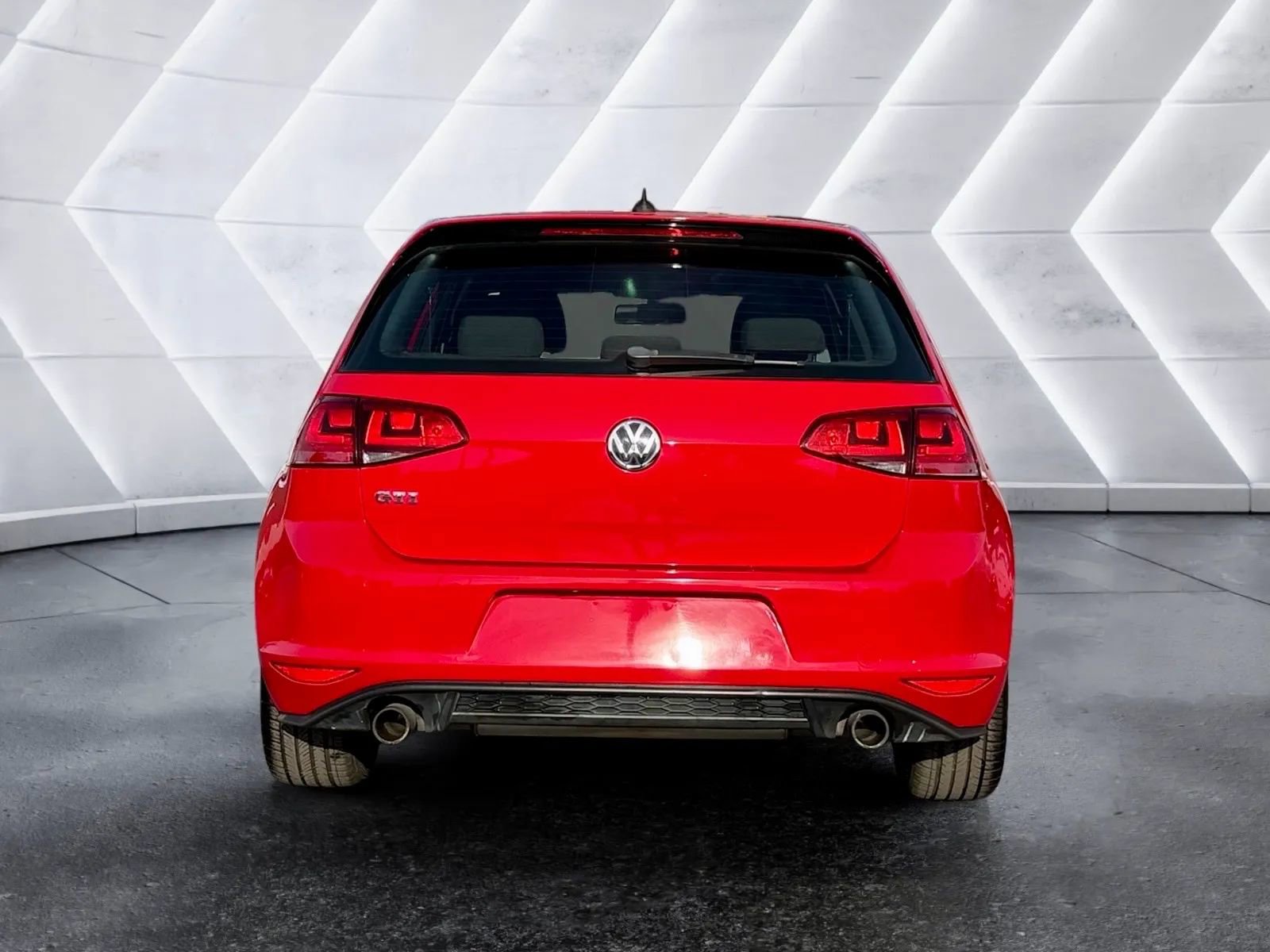 Used 2015 Volkswagen GTI S FWD image 7