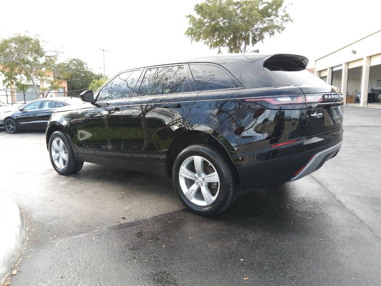 Used 2018 Land Rover Range Rover Velar S AWD/4WD image 8