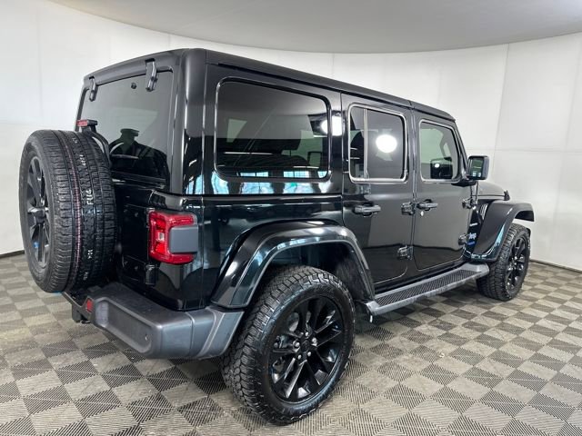 Used 2022 Jeep Wrangler Unlimited Sahara w/ Dual Top Group image 3