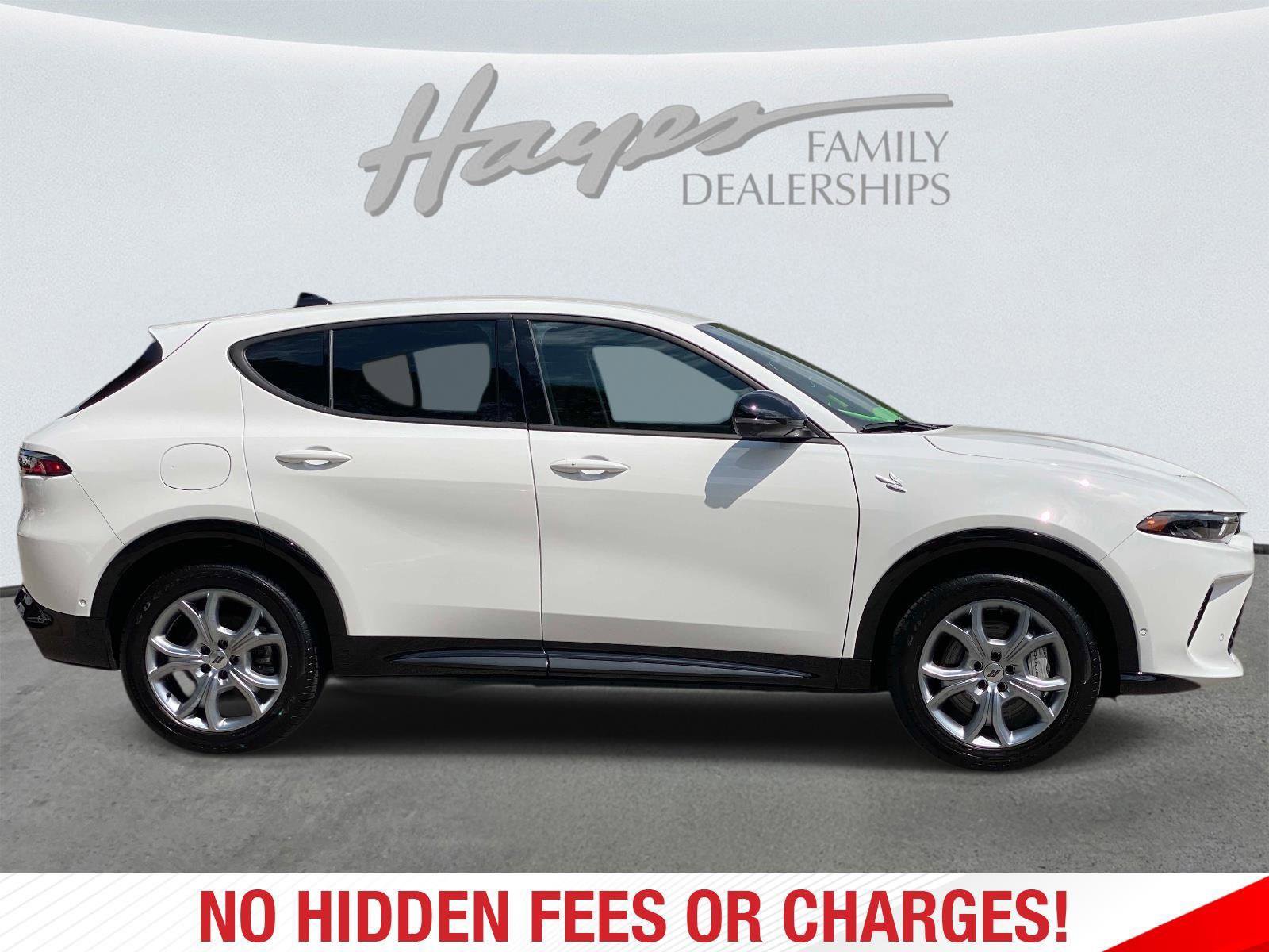 Used 2025 Dodge Hornet R/T w/ Tech Pack AWD/4WD image 2