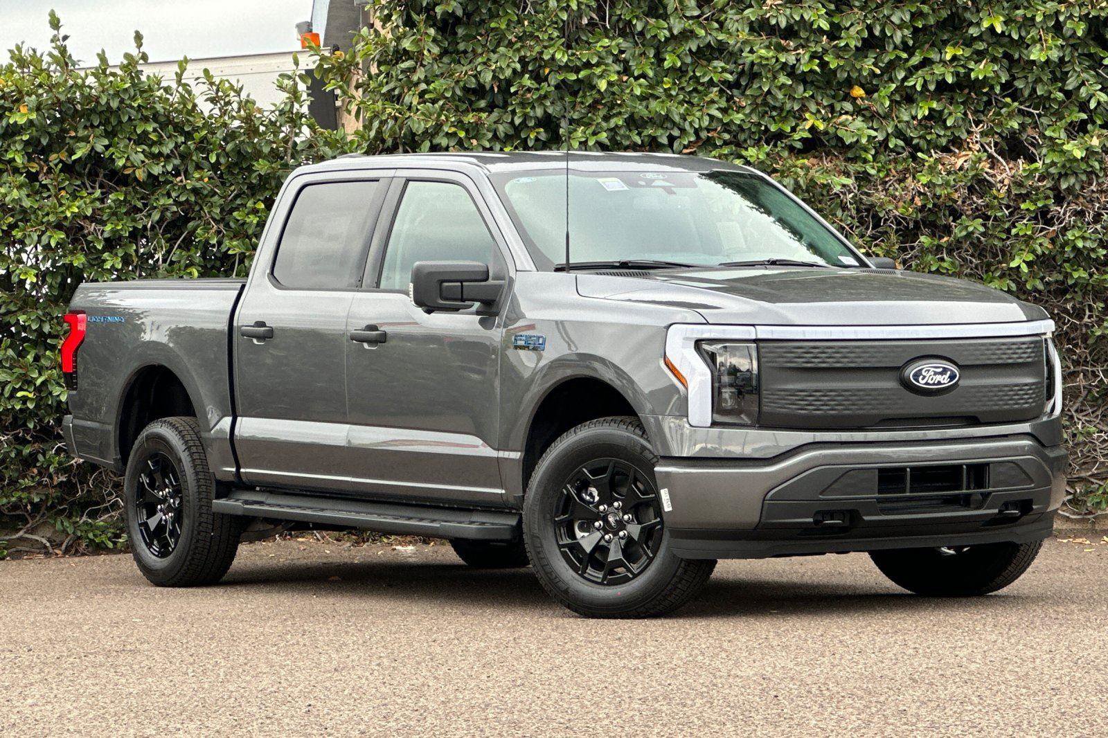 New 2025 Ford F150 Lightning XLT