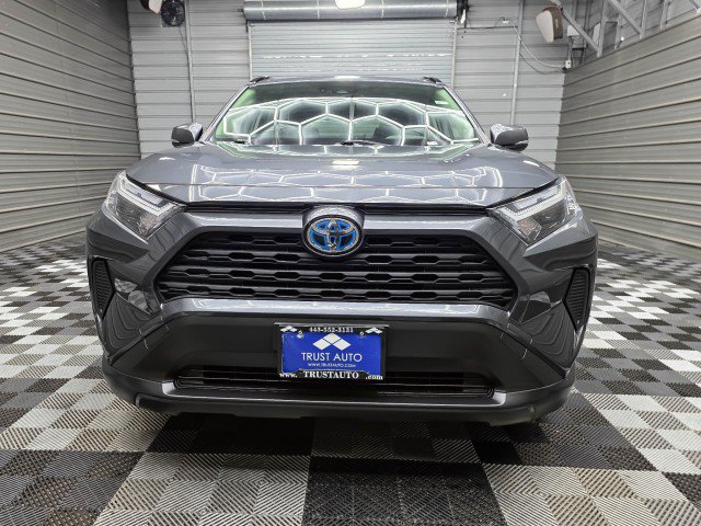 Used 2022 Toyota RAV4 XLE w/ Convenience Package AWD/4WD image 4
