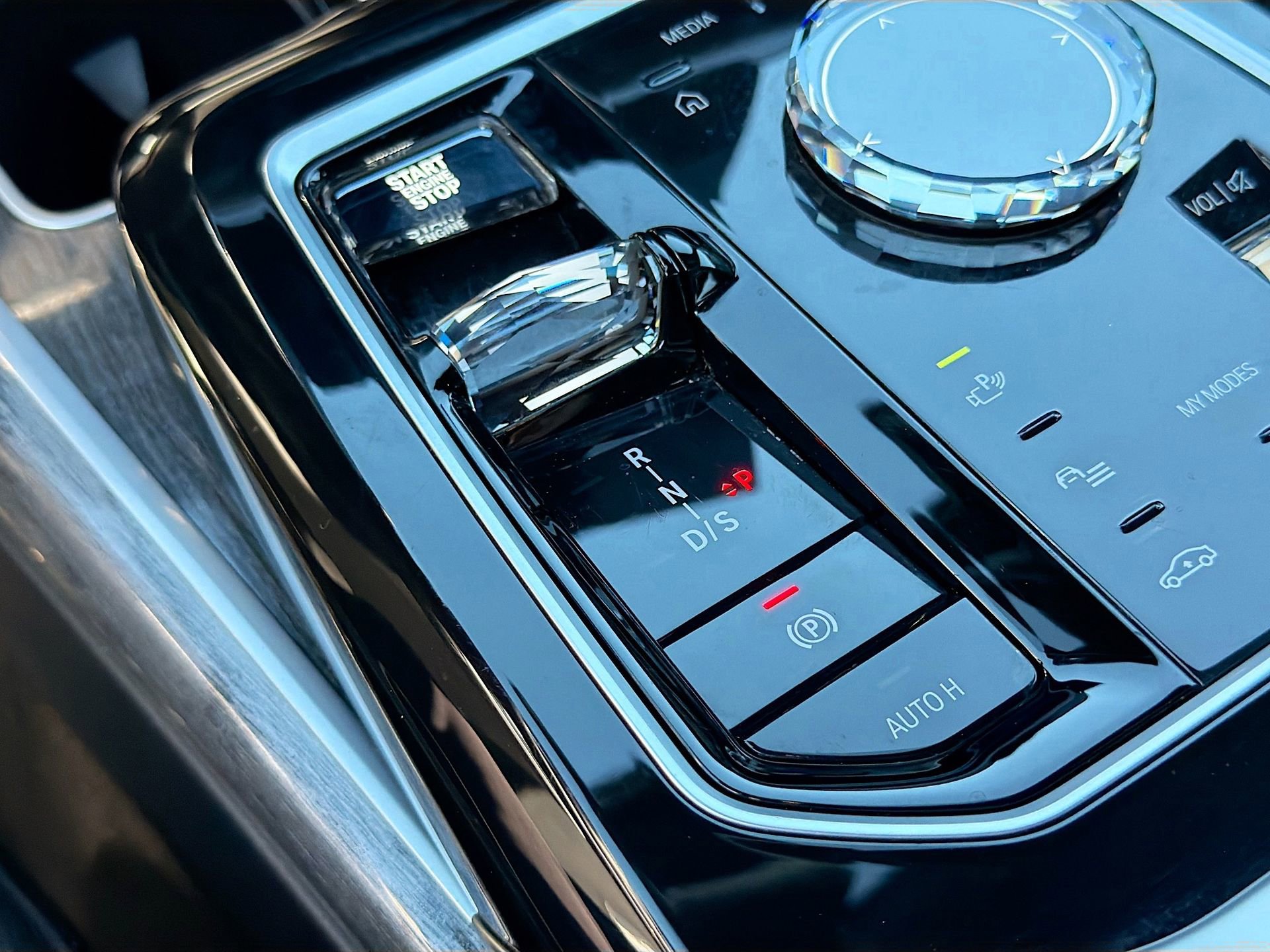 Certified 2024 BMW 740i image 30