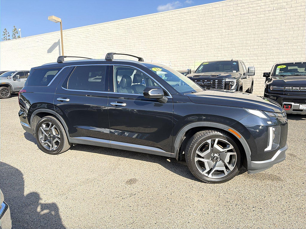 Used 2023 Hyundai Palisade Limited FWD image 4