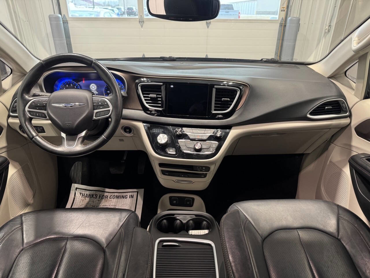 Used 2018 Chrysler Pacifica Touring-L Plus image 28