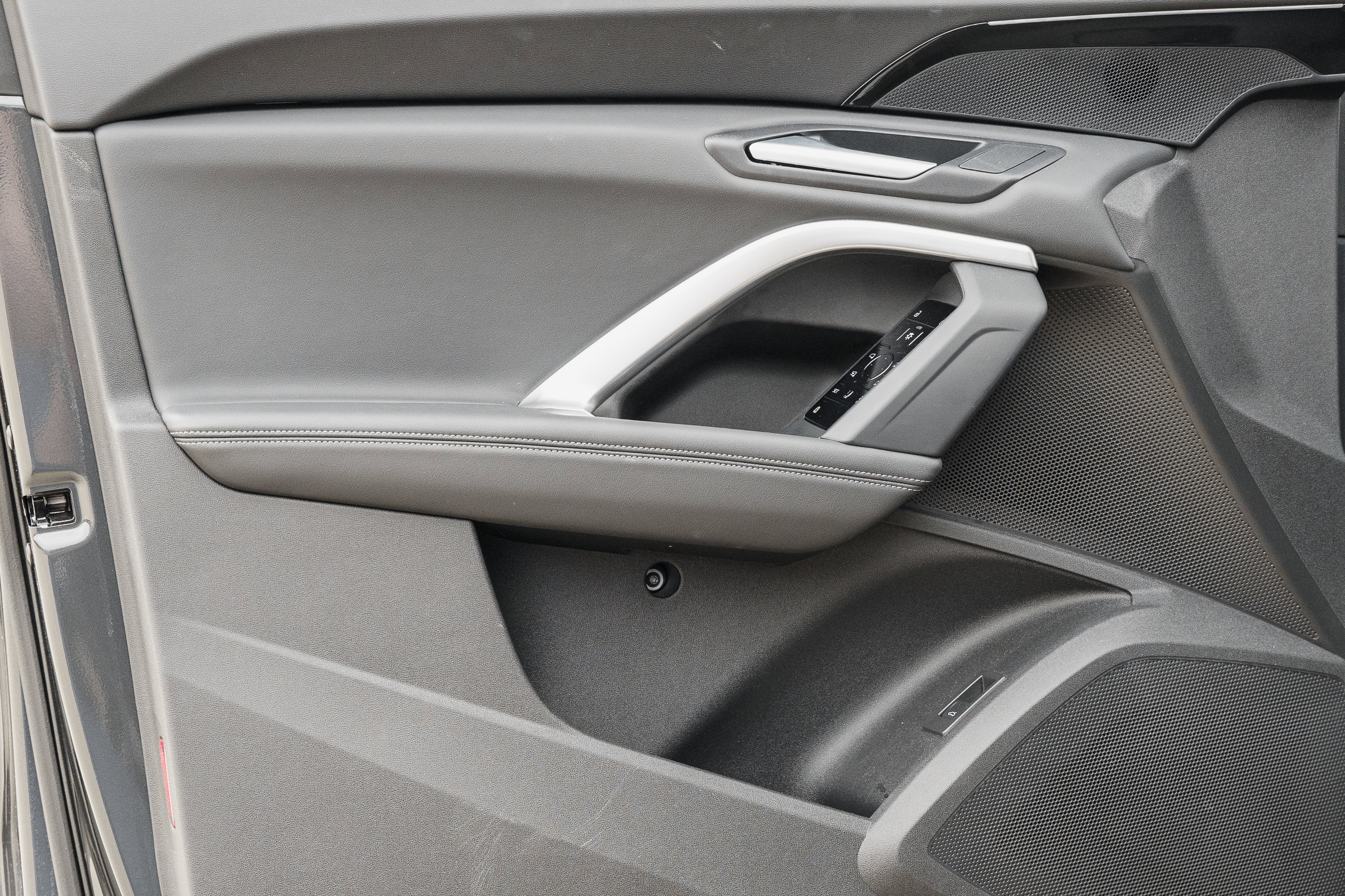 Certified 2025 Audi Q5 Premium w/ Convenience Package image 23