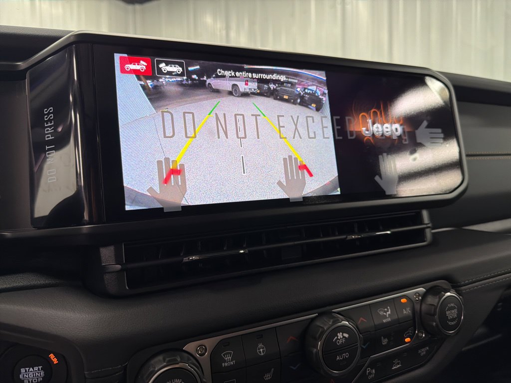 New 2026 Jeep Wrangler Unlimited Sahara AWD/4WD image 20