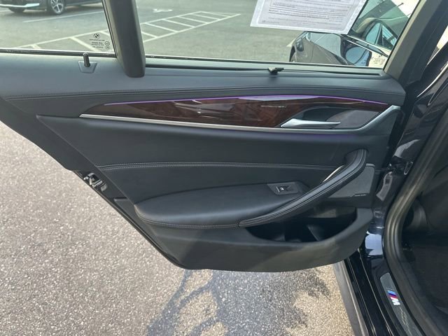 Used 2019 BMW M550i xDrive image 24