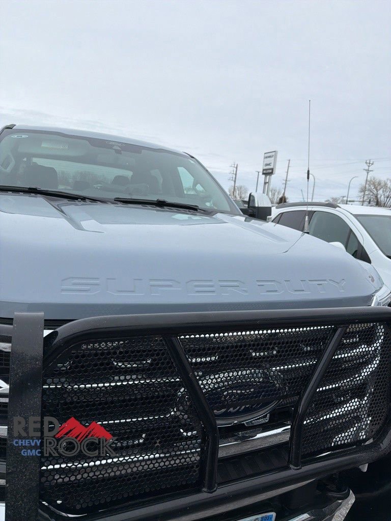 Used 2025 Ford F350 Lariat w/ Chrome Package image 27