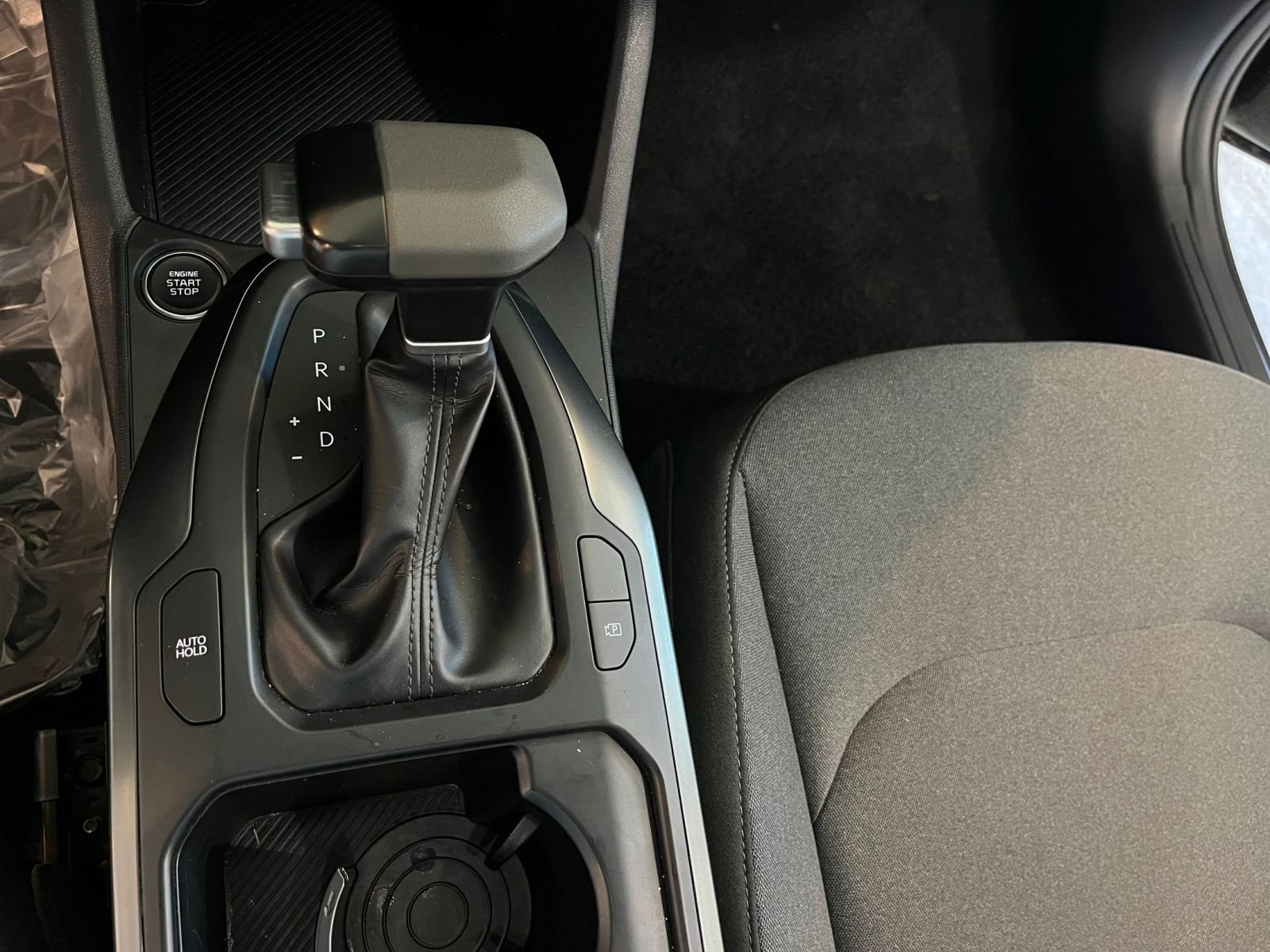 Used 2025 Kia K4 LXS image 40