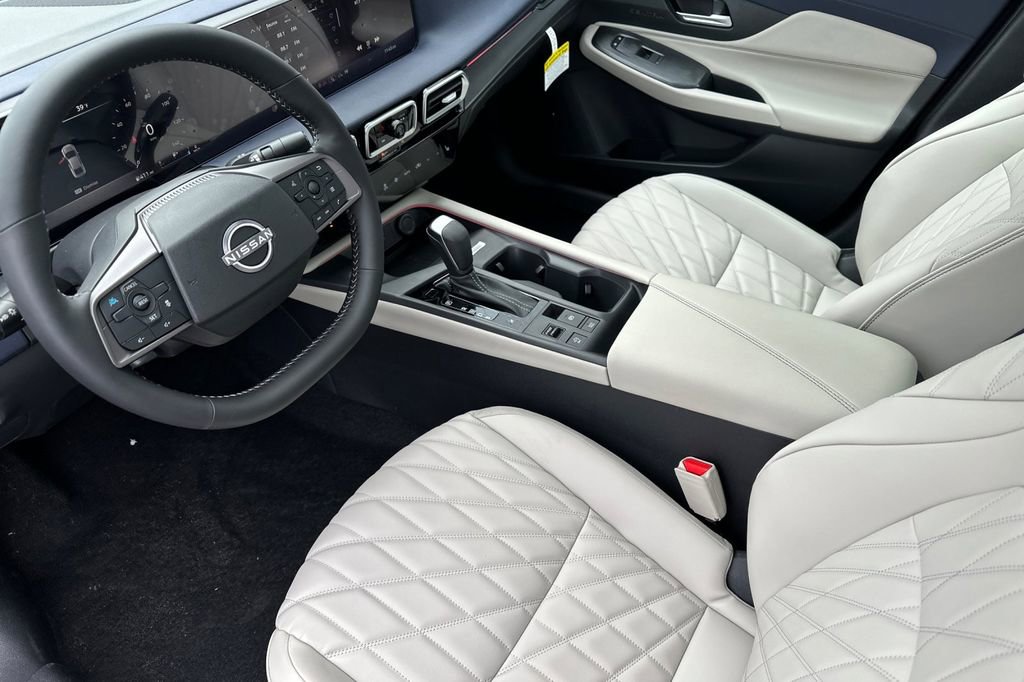 New 2026 Nissan Sentra SL w/ Floor Mat Package image 10