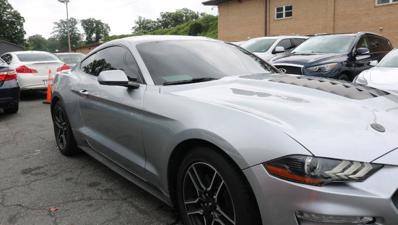 Used 2020 Ford Mustang Premium RWD image 3