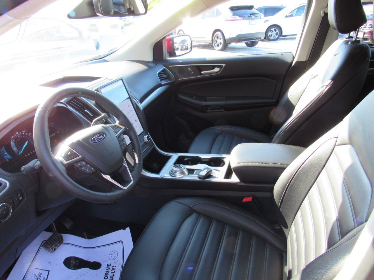 Used 2024 Ford Edge SEL w/ Convenience Package image 9