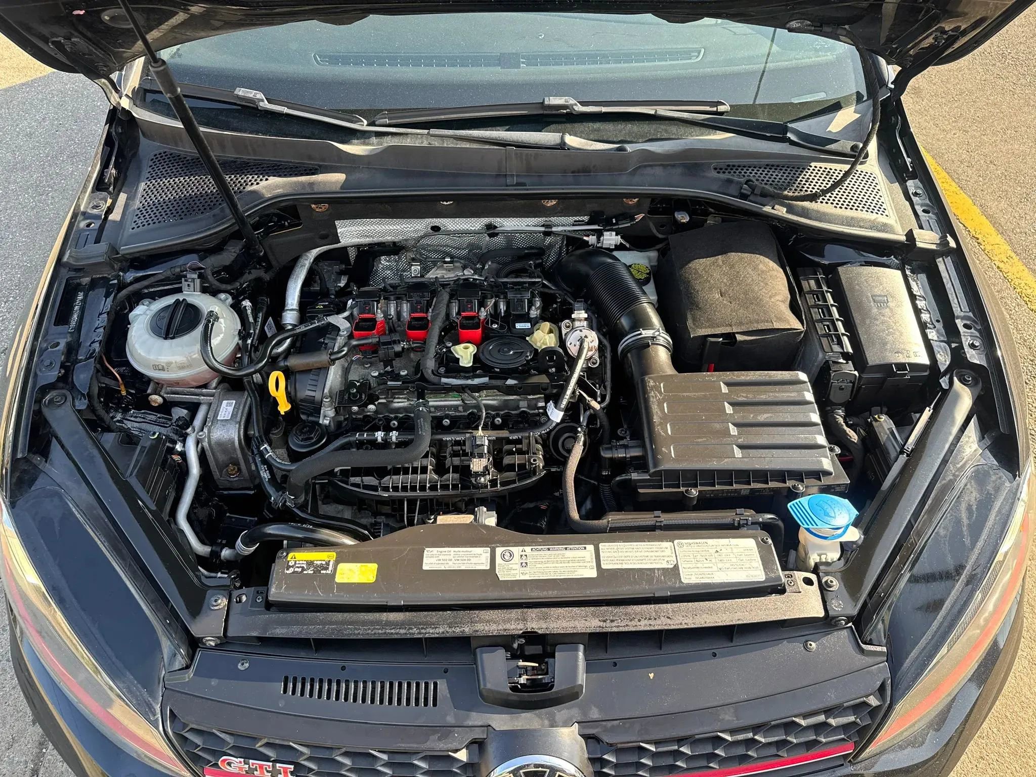 Used 2017 Volkswagen GTI SE FWD image 27