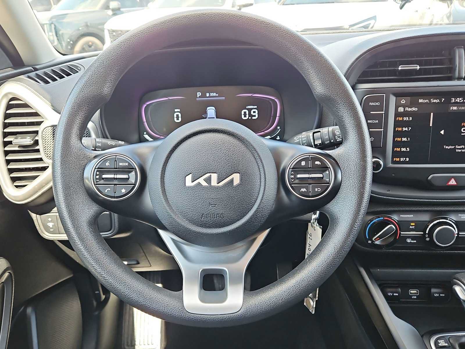 Certified 2024 Kia Soul LX w/ Option Group 015 FWD image 17
