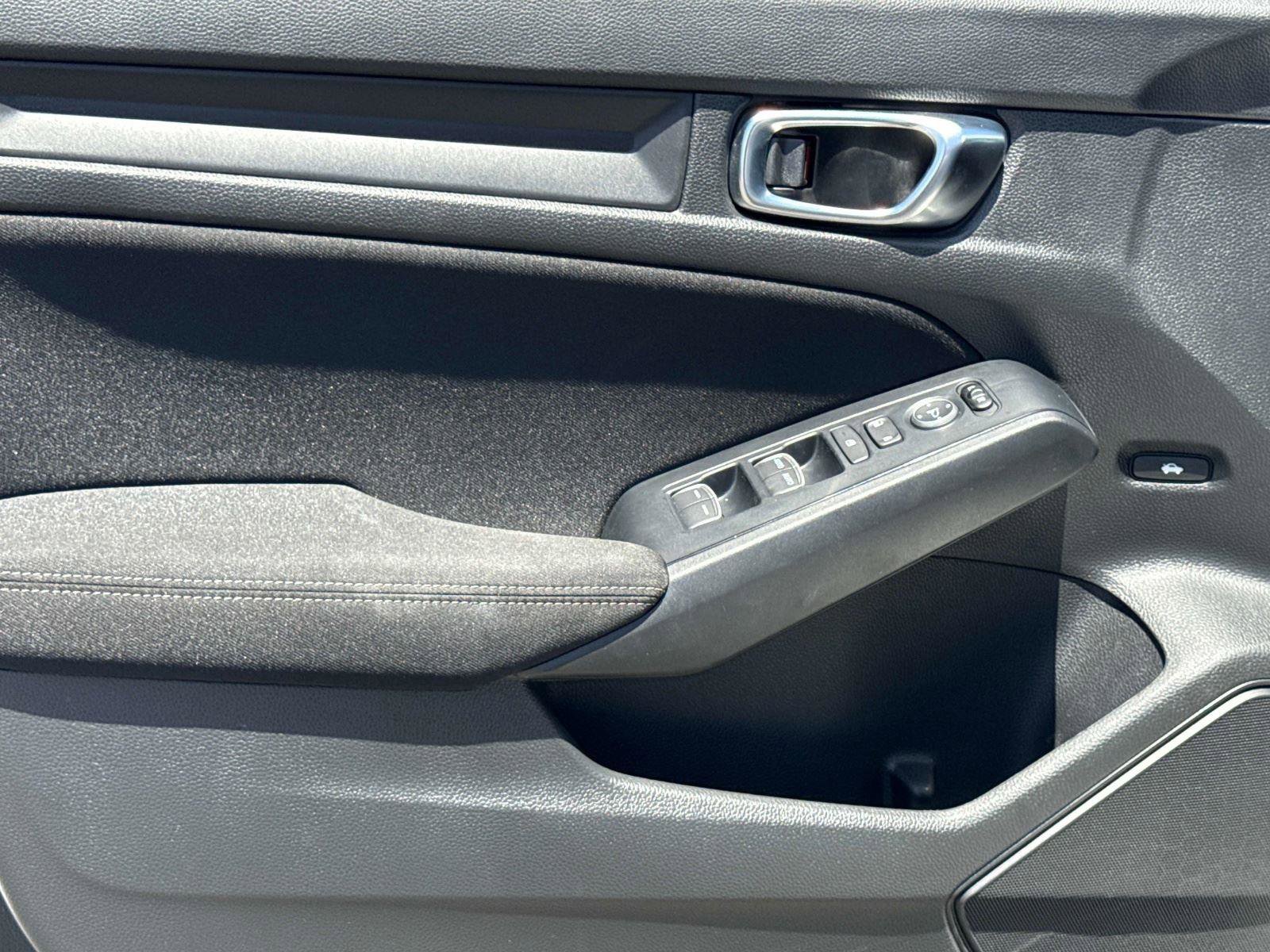 Certified 2025 Honda Civic Sport image 16