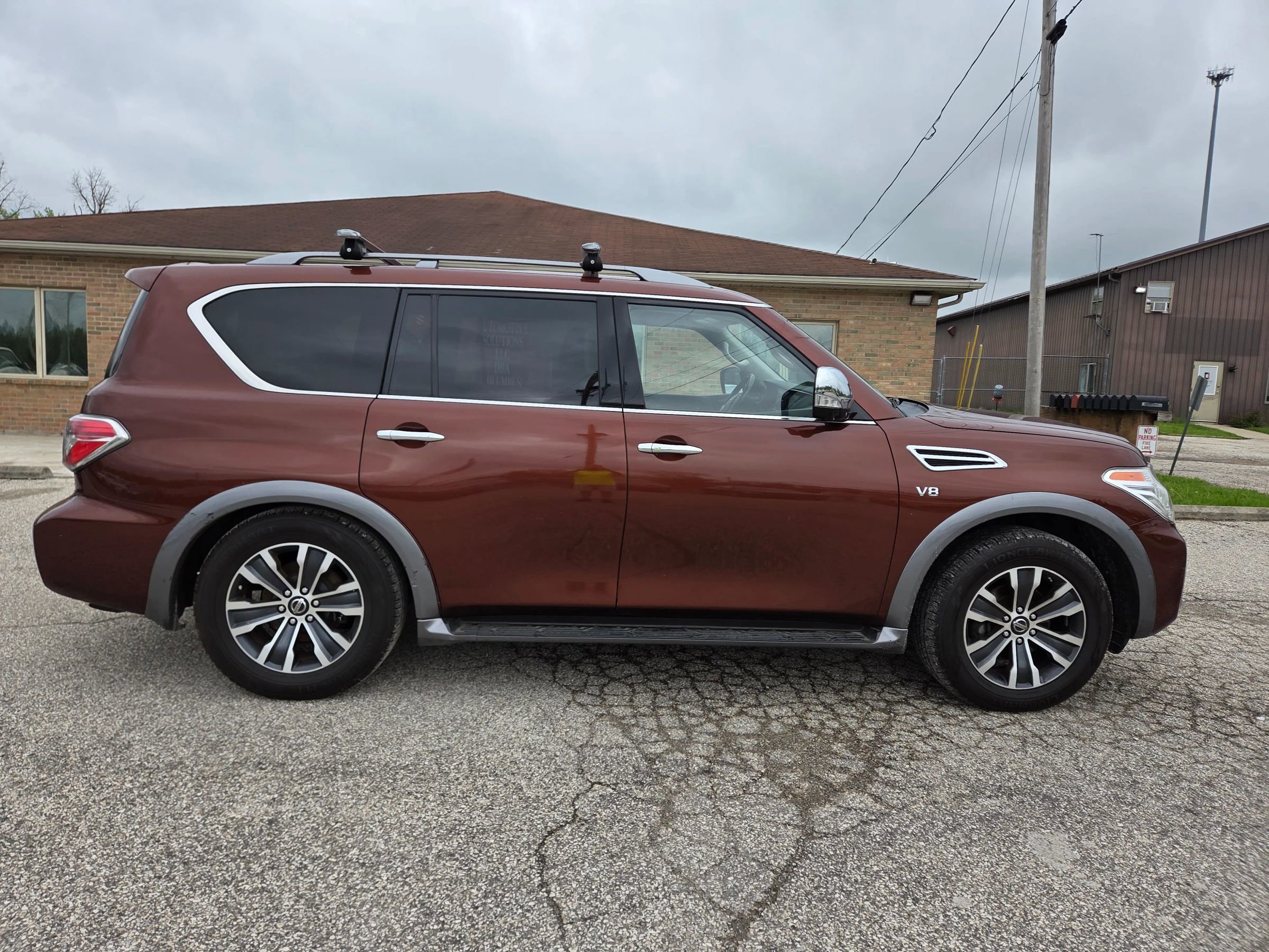 Used 2020 Nissan Armada SL w/ Premium Package AWD/4WD image 4