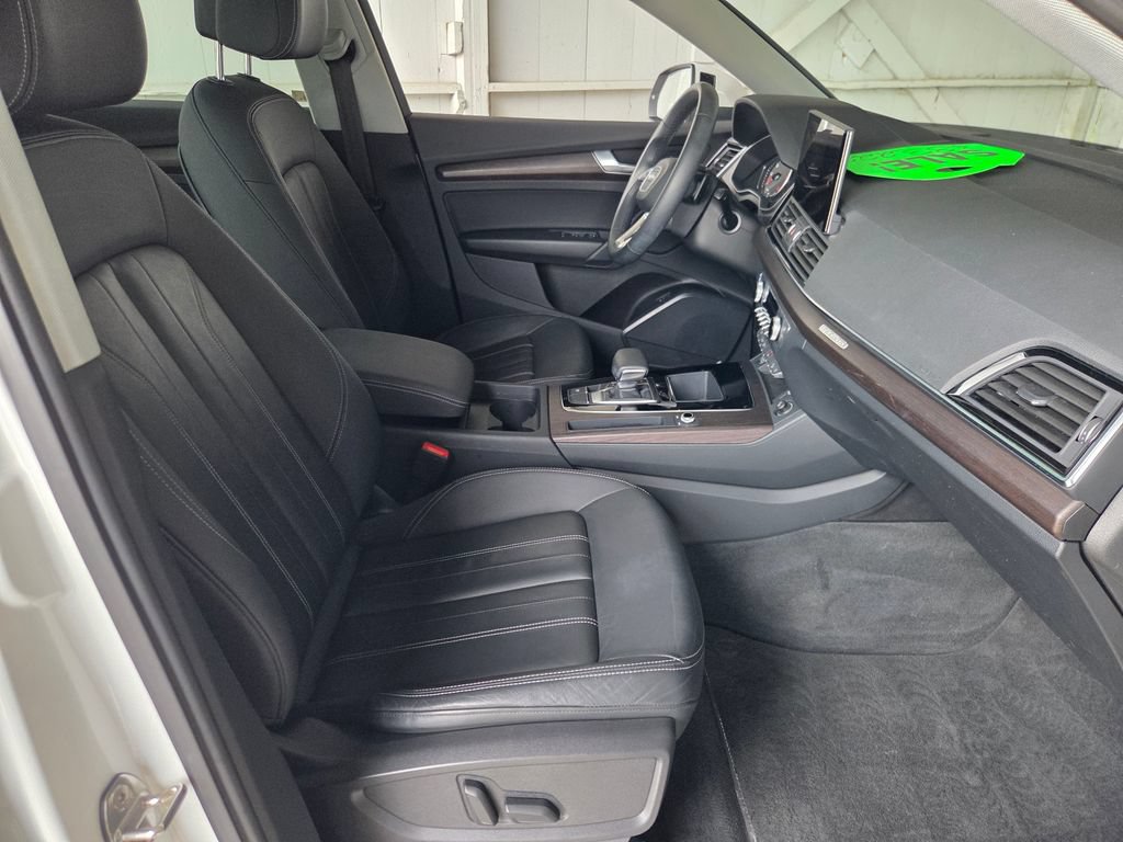 Used 2023 Audi Q5 2.0T Premium w/ Convenience Package AWD/4WD image 14