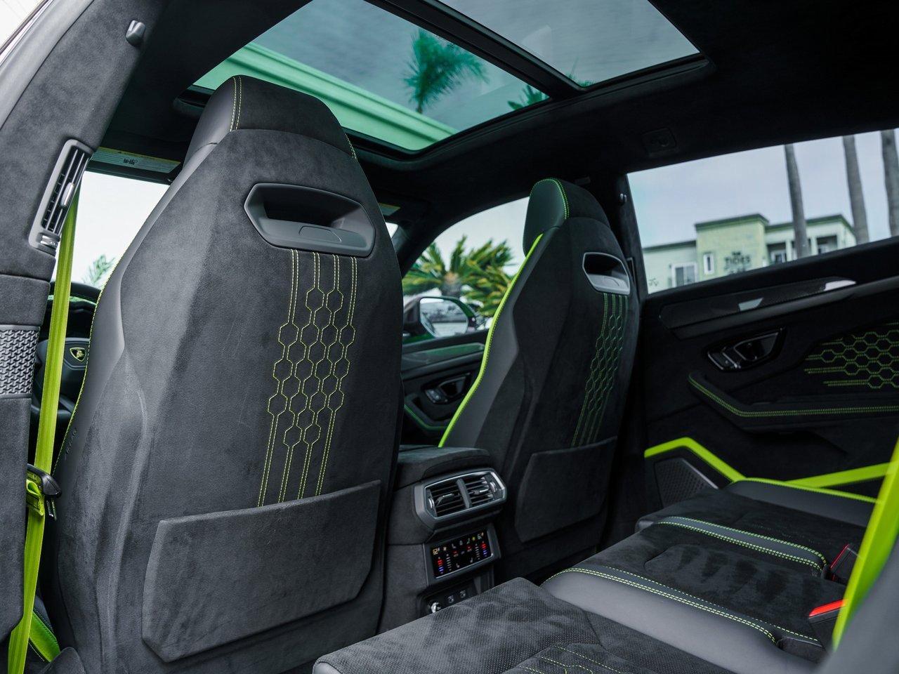 Used 2024 Lamborghini Urus Performante image 15