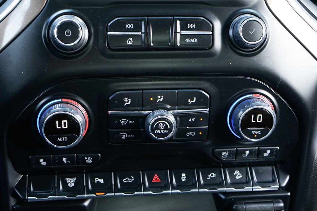 Used 2023 Chevrolet Silverado 2500 High Country AWD/4WD image 33