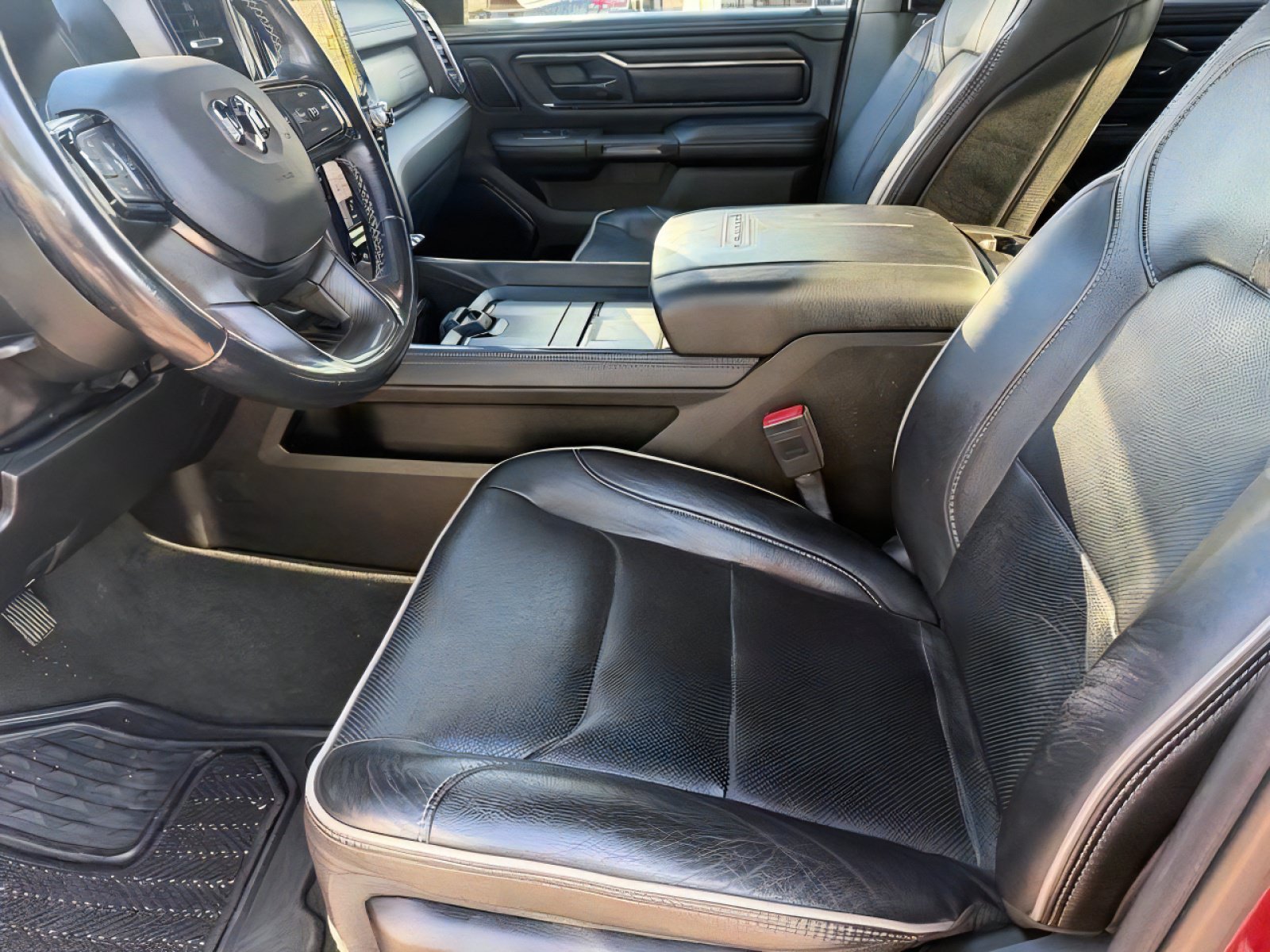 Used 2022 RAM 1500 Limited AWD/4WD image 19