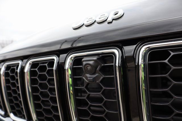 New 2025 Jeep Grand Cherokee Overland w/ Adv Protech Group III image 6