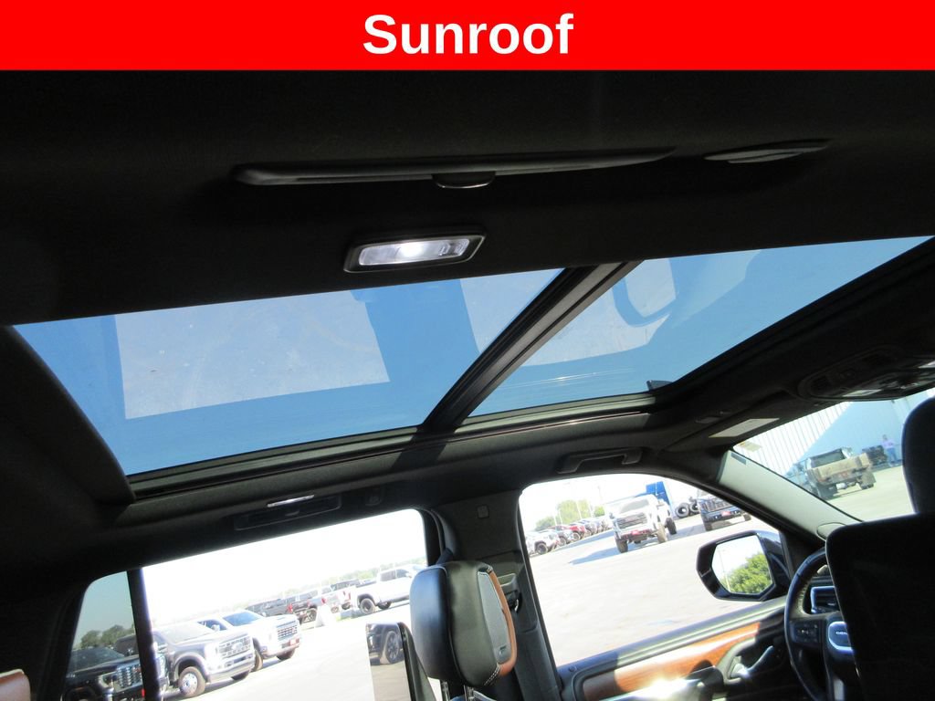 Certified 2024 GMC Yukon Denali Ultimate AWD/4WD image 16