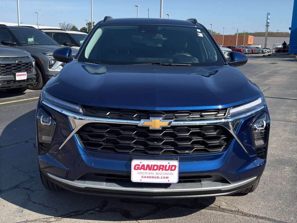 Certified 2024 Chevrolet Trax LT w/ Driver Confidence Package FWD image 3