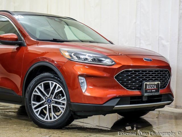 Used 2020 Ford Escape SEL image 5