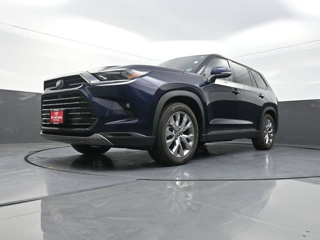 Used 2024 Toyota Grand Highlander AWD Hybrid image 33
