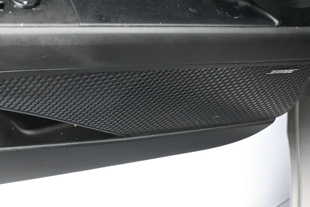 Used 2022 Hyundai Elantra Limited FWD image 16