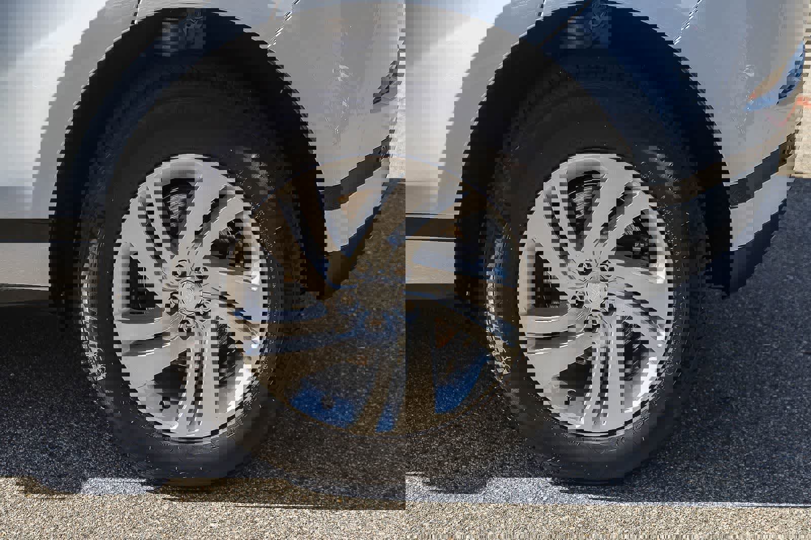 Used 2026 Land Rover Range Rover Evoque S image 11