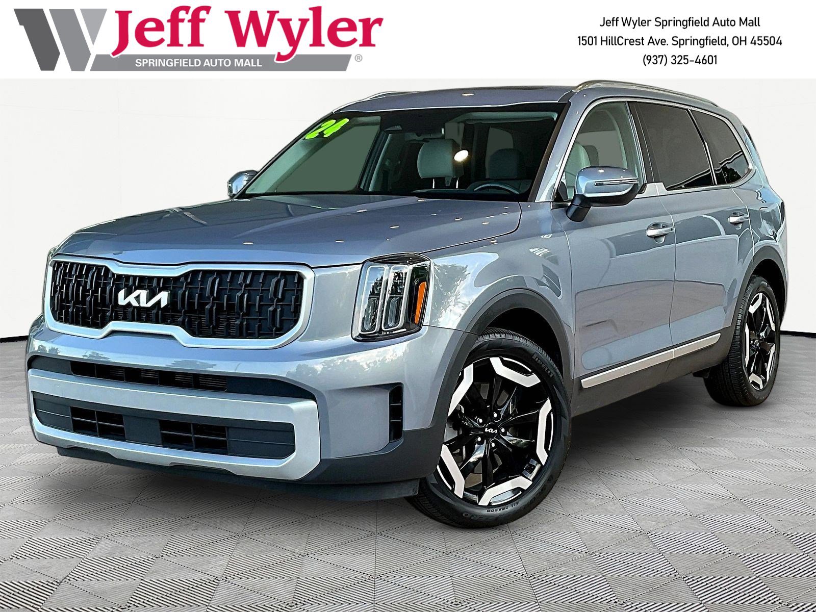 Used 2024 Kia Telluride EX w/ EX Captain's Chair Package