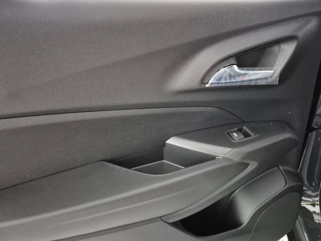 New 2026 Chevrolet Trax LT FWD image 23