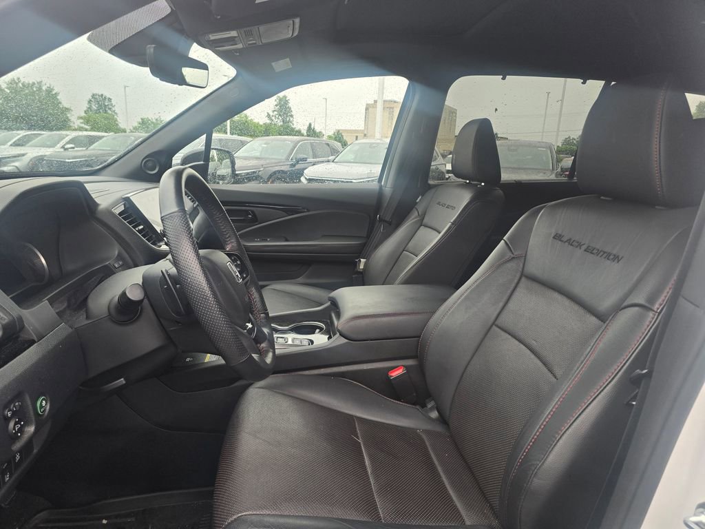 Used 2024 Honda Passport Black Edition image 10