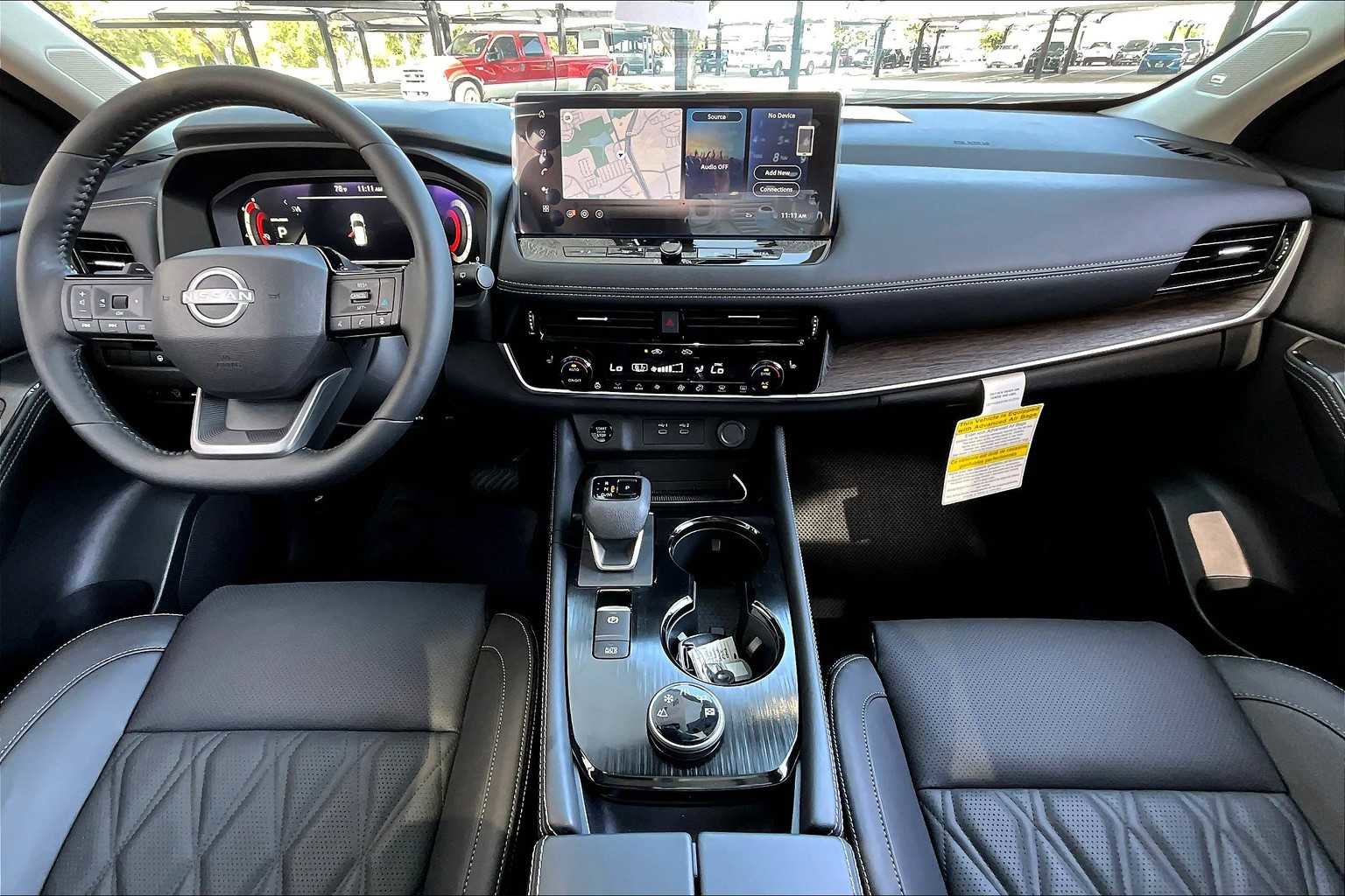 New 2026 Nissan Rogue Platinum image 5