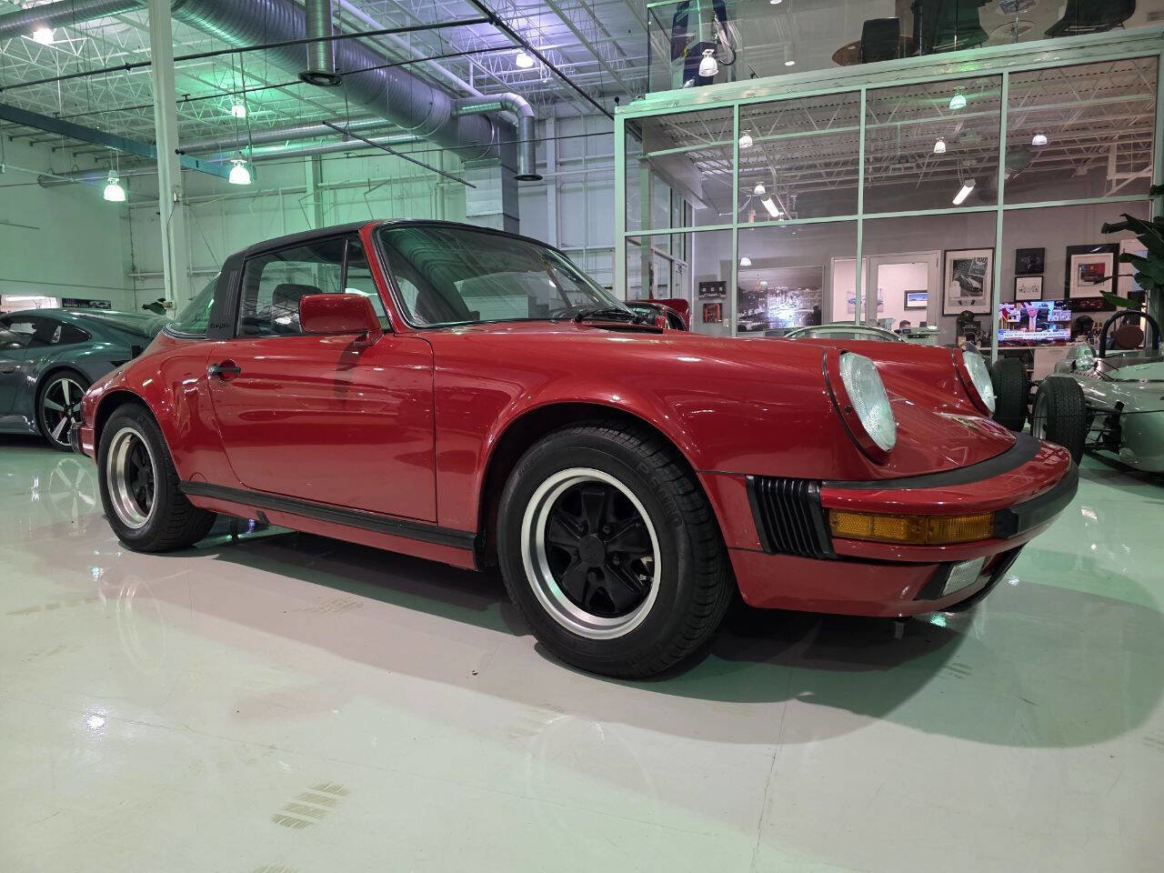 Used 1987 Porsche 911 Carrera RWD image 2