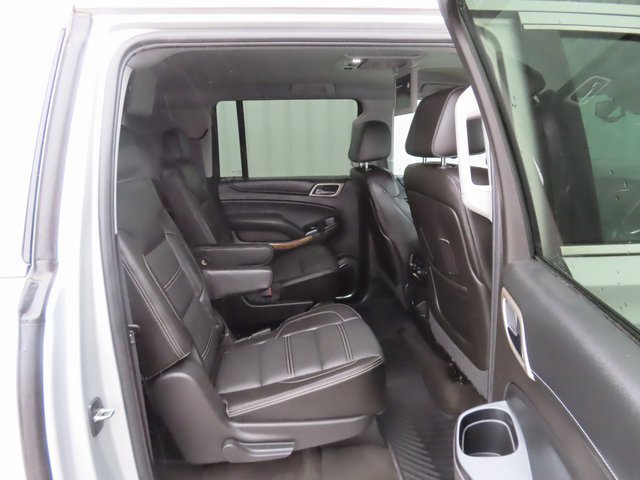 Used 2015 GMC Yukon XL Denali w/ Enhanced Security Package image 29