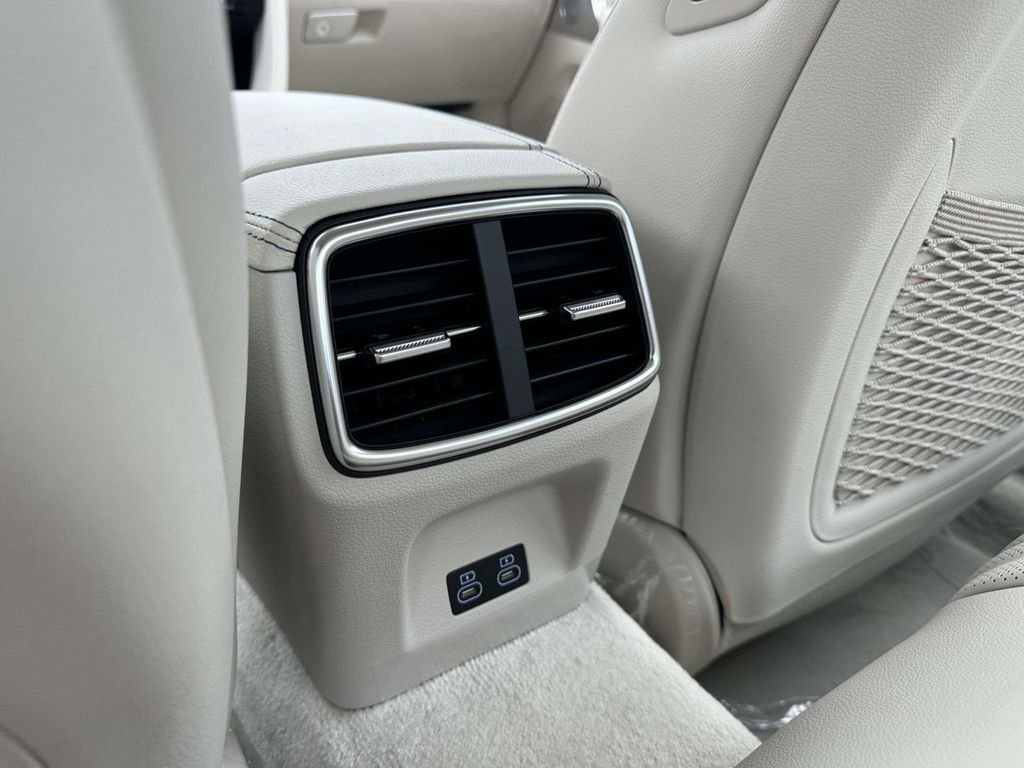 New 2026 Genesis G70 2.5T Prestige AWD/4WD image 9