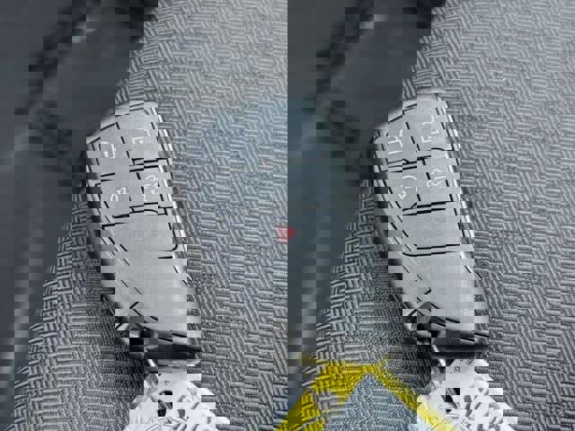 Used 2023 Chevrolet Silverado 1500 LT AWD/4WD image 30