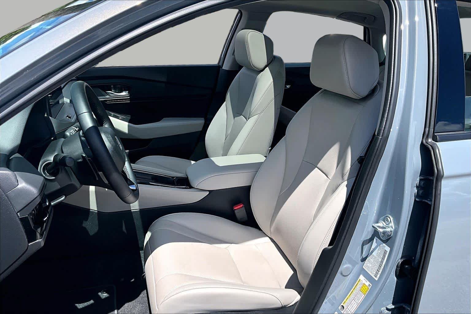 Used 2026 Honda Accord EX-L image 8