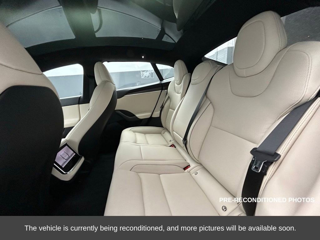 Used 2021 Tesla Model S Plaid image 12