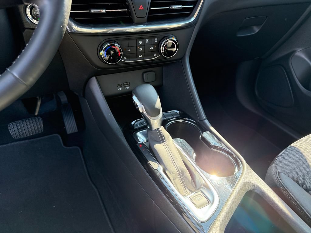 Used 2025 Buick Encore GX Preferred w/ Comfort Package AWD/4WD image 21