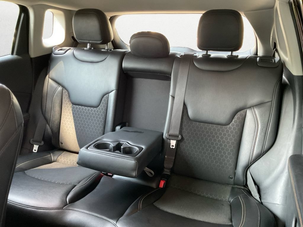 Used 2021 Jeep Compass Latitude AWD/4WD image 9