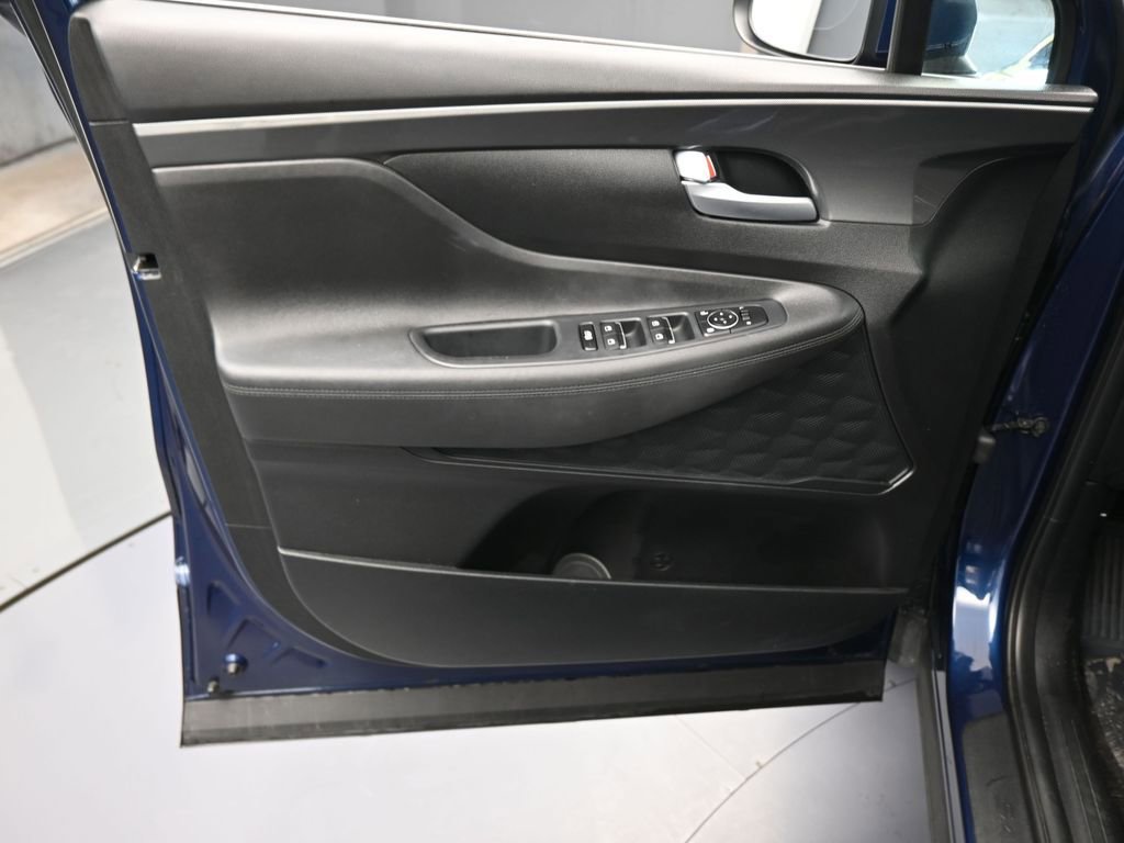 Used 2023 Hyundai Santa Fe SE image 12