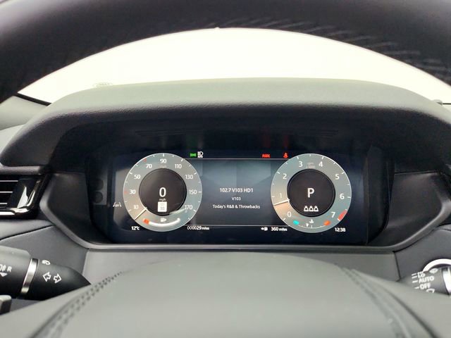 New 2026 Land Rover Range Rover Velar S image 24