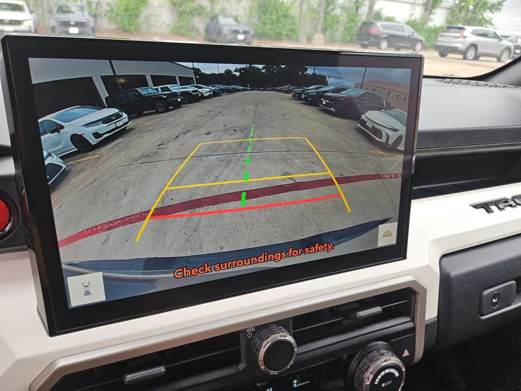 Used 2024 Toyota Tacoma TRD Off-Road image 22