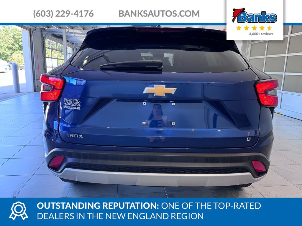 Used 2024 Chevrolet Trax LT w/ Driver Confidence Package FWD image 7