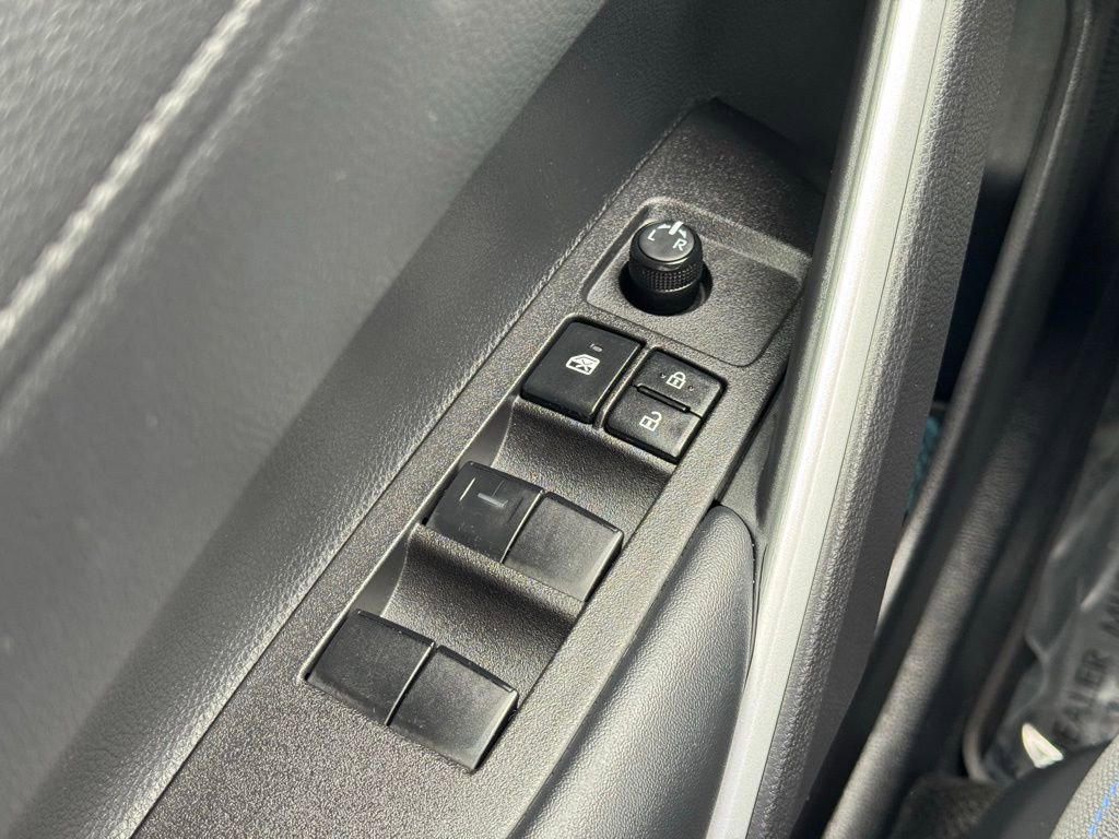 Certified 2025 Toyota Corolla Cross AWD Hybrid image 25